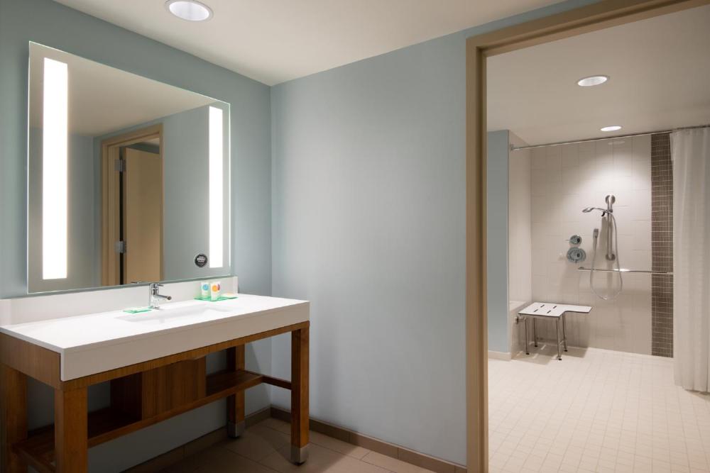 King Room with Sofa Bed and Roll-In Shower - Disability Access interior